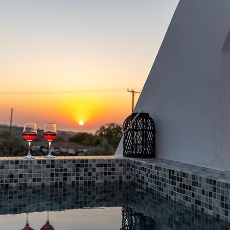 Theophrasti Suites Foinikia  Экстерьер фото