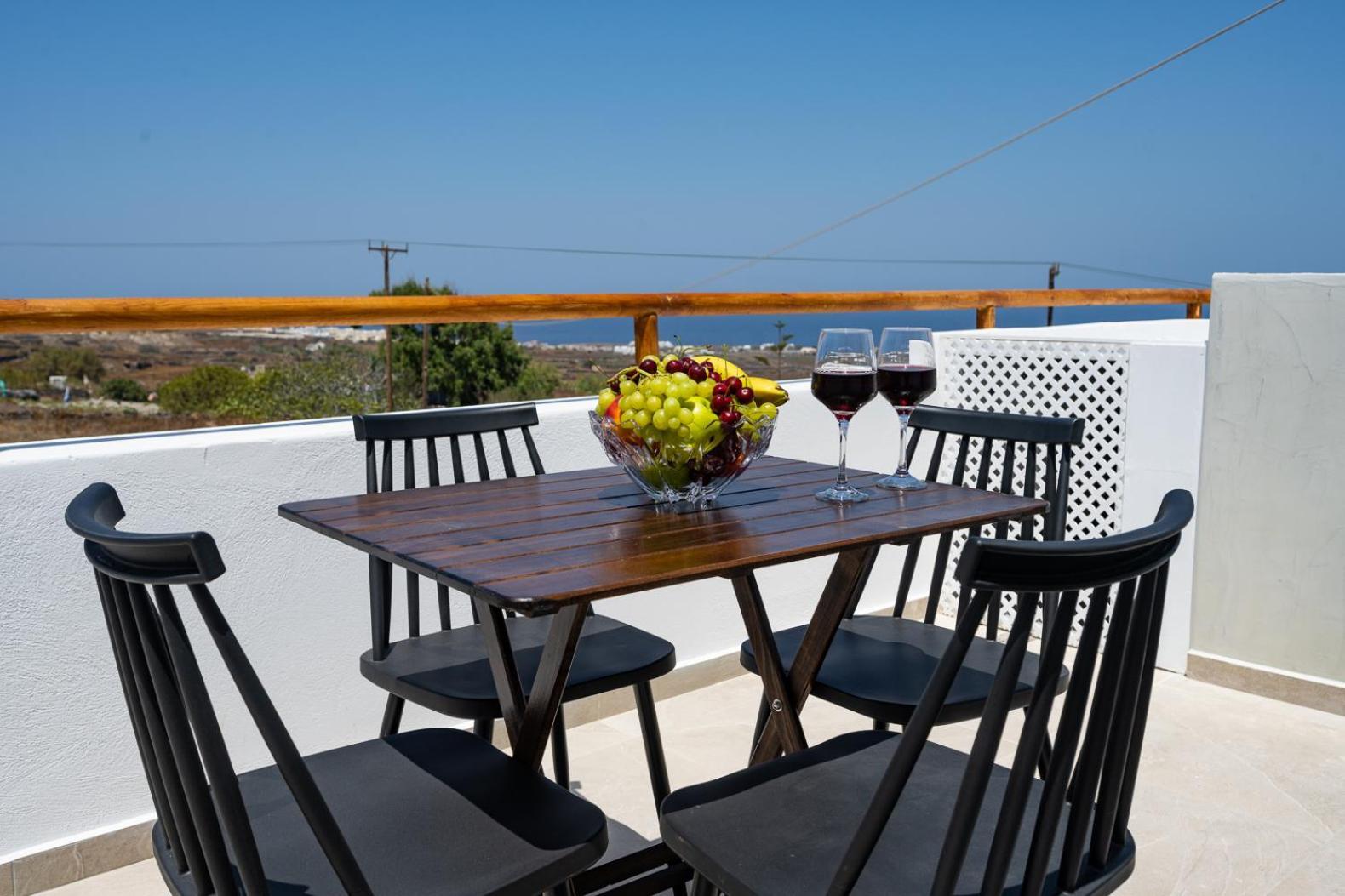 Theophrasti Suites Foinikia  Экстерьер фото
